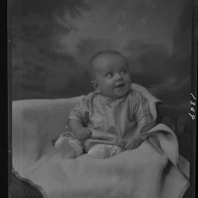 Photograph of a child for Abe Vaughn - December 1929 - Negative