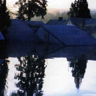 1996 Flood - Lancaster House on Willamette River.
