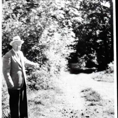 Dell Butler on the Old Barlow Road