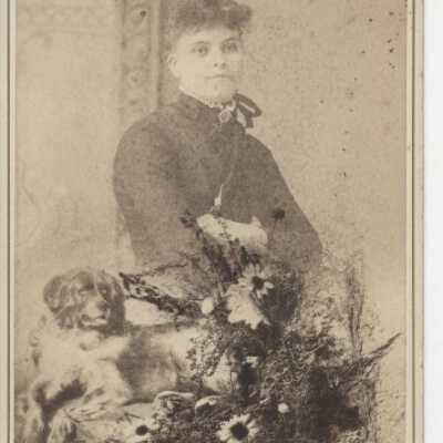Unknown Woman - Studio Portrait