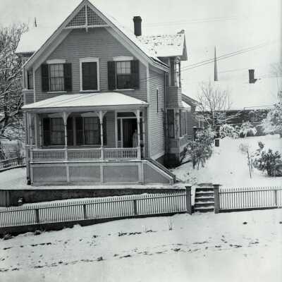 House, E.G. Caufield