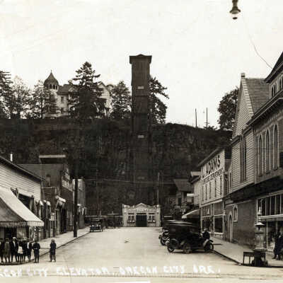 Old Oregon City Elevator 1915