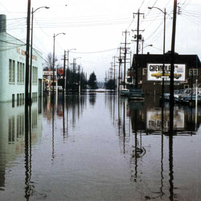1964 Flood - Oregon City, 13th & Main, December 25, 1964.