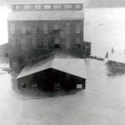 1890 Flood - Crown Zellerbach Paper Mill - West Linn