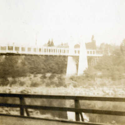 Oregon City/West Linn Suspension Bridge - 1889