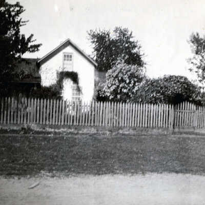 Unknown house.: Copyright: None; Origsize: 3"x5"; Origformat: Print-Photographic