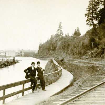 Canemah 1891 - Board Walk to Oregon City - Boat Basin and Mills