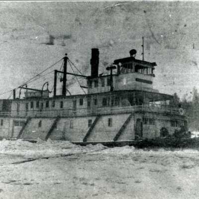 Steamer "Clare", Frozen in Willamette River
