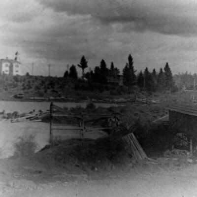 Upper Sucker (Oswego) Creek Bridge. 1895: Copyright: None; Origsize: 8" x 10"; Origformat: Print-Photographic