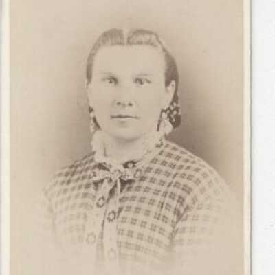 Unknown Woman - Studio Portrait