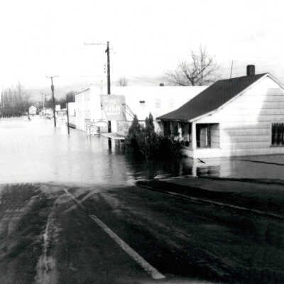 1964 Flood - 14th and Washington Street - Oregon City.