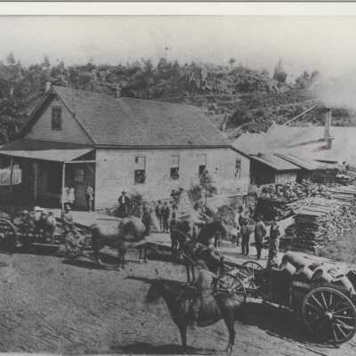 Oregon City Brewery 1880 - 8th and Main Streets