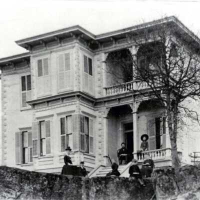 Chase House and Family, Oregon City, 1892.: Copyright: None; Origsize: 5"x7"; Origformat: Negative