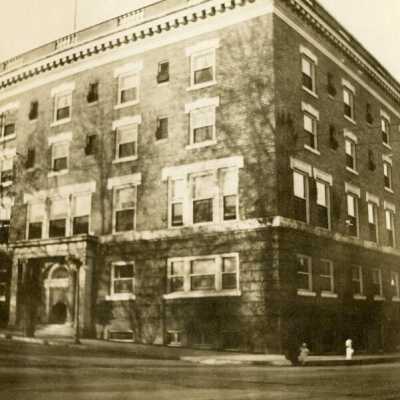 Apartment House in unknown location (Possibly Portland - not Oregon City).