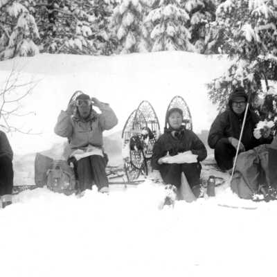 Jessie Lamp and Friends Snow Shoeing.