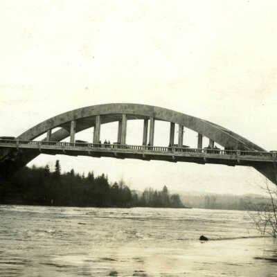1922 Flood - Willamette River - Arch Bridge Oregon City West Linn