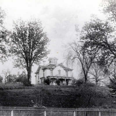 The Hunsaker-Apperson House. 1904: Copyright: None; Origsize: 5"x8"; Origformat: Print-Photographic