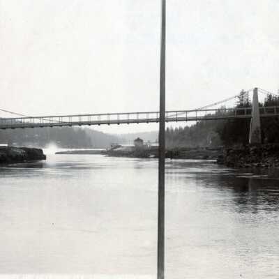 Oregon City/West Linn Suspension Bridge, looking south toward the Willamett: Origsize: 3" x 5"; Origformat: Print-Photographic