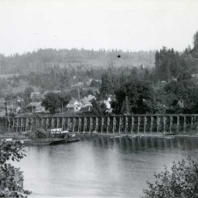 North End of Oregon City from West Linn