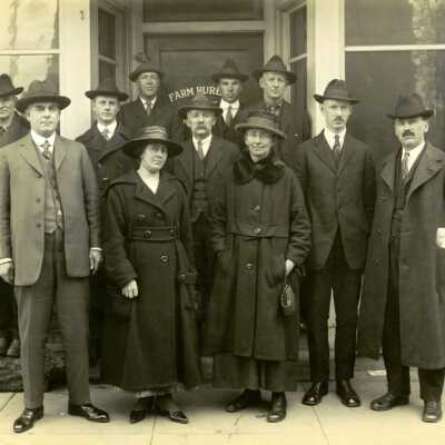 Farm Bureau Employees, Oregon City, Oregon.: Copyright: Clackamas County Historical Society; Origsize: 4" x 6"; Origformat: Print-Photographic