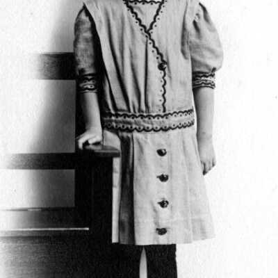 Ruth Bardsley: Copyright: None; Origsize: 4" x 6"; Origformat: Print-Photographic