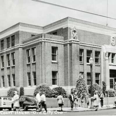 Oregon City - Clackamas County Courthouse