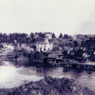 Clackamas County Courthouse.: Copyright: Clackamas County Historical Society; Origsize: 4" x 6"; Origformat: Print-Photographic
