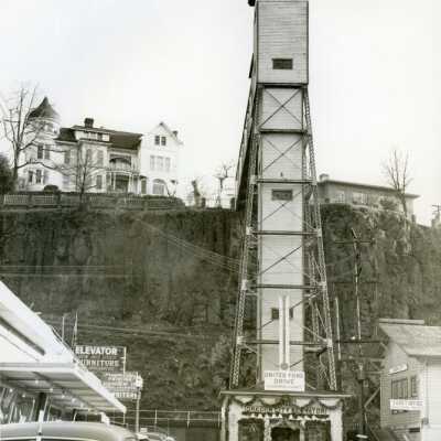 Old Oregon City Elevator