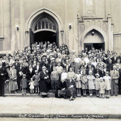 First Congregational Church with Congregation