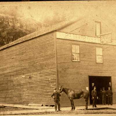 Cooke Brothers' Stables, 4th and Main, Oregon City