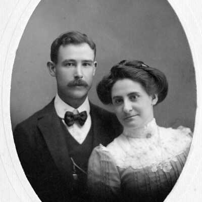 Carl Eakin and Flossie M. 1902