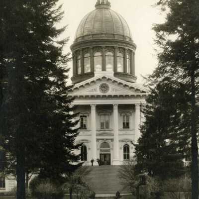 Oregon Capitol Building, 1932.: Origsize: 8" x 10"; Origformat: Print-Photographic