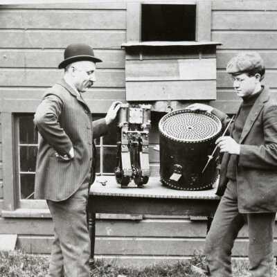 First Motor Car (Steam) Built in Oregon City, Oregon 1899