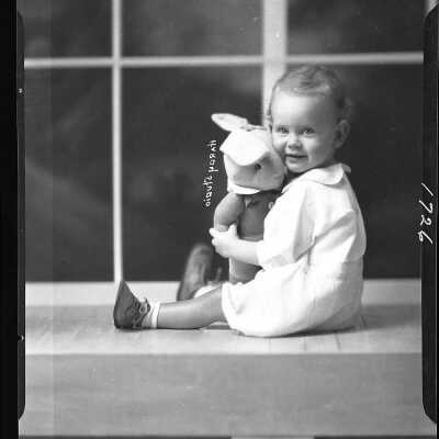 Photograph of a child for Mrs. A. Frank - May 1930 - Negative