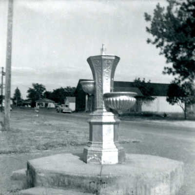 Barlow Town Drinking Fountain, June 1961.