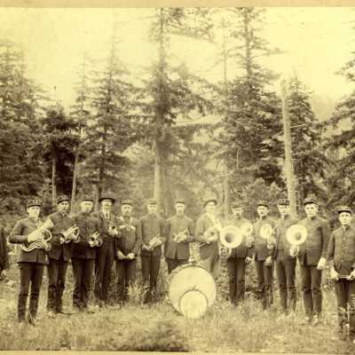 Oregon City Band at Canemah Park: Copyright: none; Origsize: 9.5" x 7.5"; Origformat: Print-Photographic; Resolution: 800 DPI