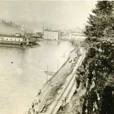 O.C. Flood, 1904, viewed from Canemah Bluff.: Origformat: Print-Photographic