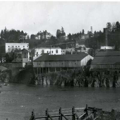 Oregon City fromWest Linn