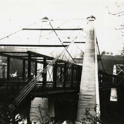 Oregon City/West Linn Suspension Bridge.