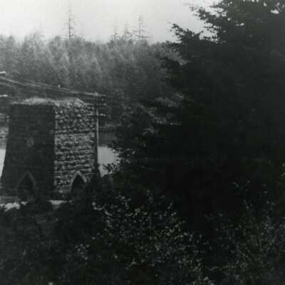 Iron Works Stack and Lower Sucker (Oswego) Creek Bridge. (A) 1909: Copyright: None; Origsize: 8" x 10"; Origformat: Print-Photographic