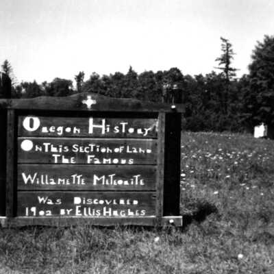 Historical Marker at Site of Willamette Meteorite