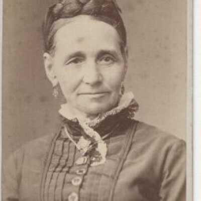 Unknown Woman - Studio Portrait