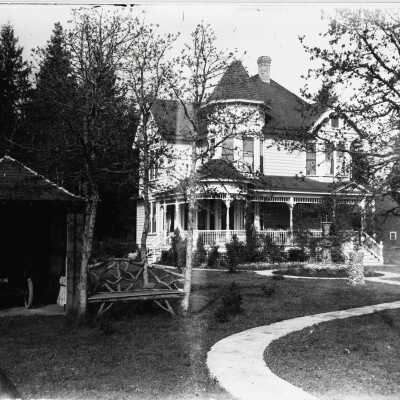 Chambers Howell Home #2, in Gladstone