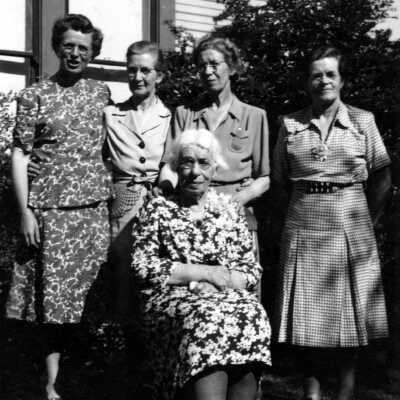 Mother Hasselbrink and Her Four Daughters.