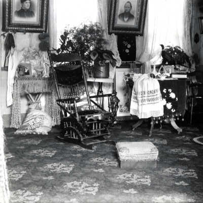 Howell's Residence, Interior