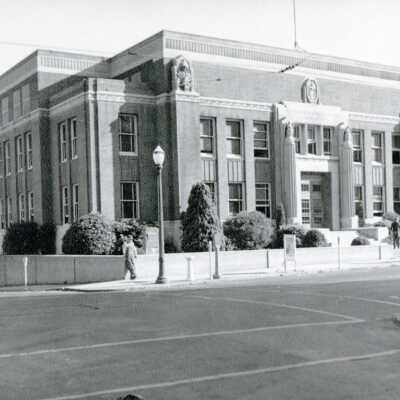 New Clackamas County Courthouse after 1937 build