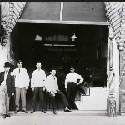 Oregon City - O.K. Barber Shop 1909