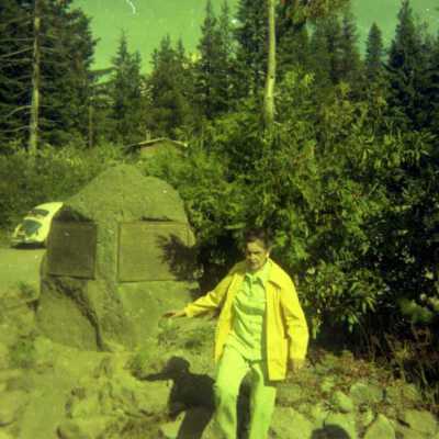 Mt. Hood - Barlow Road Treck: Barlow Road Marker at Government Camp