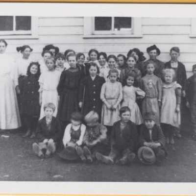 Carver School Students 1910 - Carver, Oregon