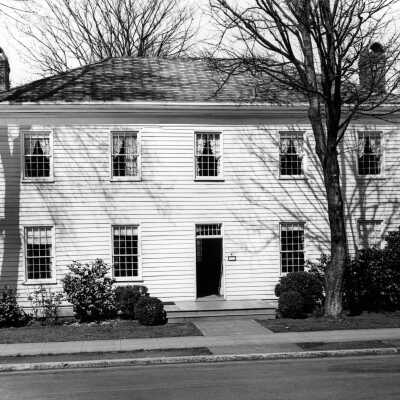 McLoughlin House on Center Street, Oregon City.